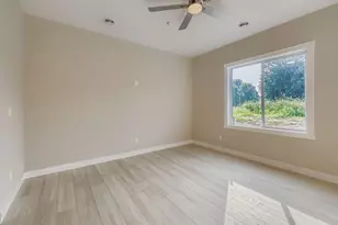 2123 Cleveland Way S, Cambridge, MN 55008 - Photo 2