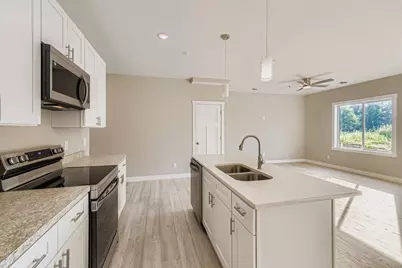 2123 Cleveland Way S, Cambridge, MN 55008 - Photo 10