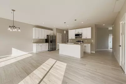2123 Cleveland Way S, Cambridge, MN 55008 - Photo 4