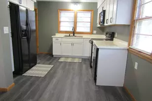 1202 N 5th St, Montevideo, MN 56265 - Photo 4