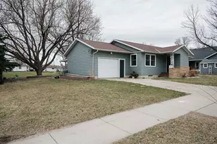 316 S Galbraith St, Blue Earth, MN 56013 - Photo 48