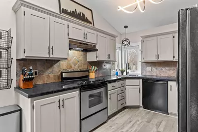 11009 Rhode Island Circle N, Champlin, MN 55316 - Photo 8