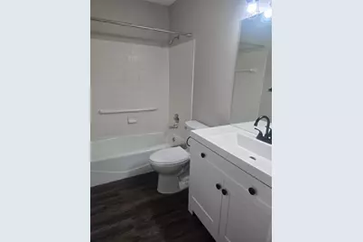 4710 58th Avenue N #106, Crystal, MN 55429 - Photo 16