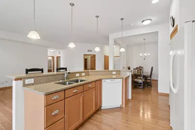 1244 County Road D E #205, Maplewood, MN 55109 - Photo 6