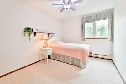 1516 19 1/2 Street S #6, Moorhead, MN 56560 - Photo 8