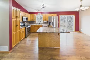 619 N Hackberry Dr N, Saint Joseph, MN 56374 - Photo 4