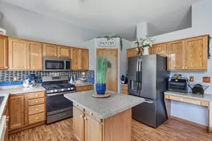 18932 Dunbury Ave, Farmington, MN 55024 - Photo 4