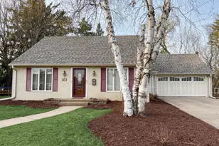 477 Idaho Ave E, Saint Paul, MN 55130 - Photo 1