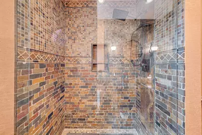 477 Idaho Avenue E, Saint Paul, MN 55130 - Photo 24