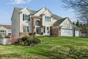 2403 Grey Eagle Bay, Woodbury, MN 55129 - Photo 2