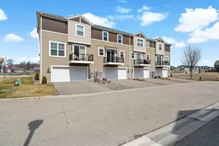 6912 Huckleberry Dr, Minnetrista, MN 55331 - Photo 4