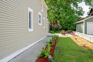 306 Harrison Ave, Saint Paul, MN 55102 - Photo 40