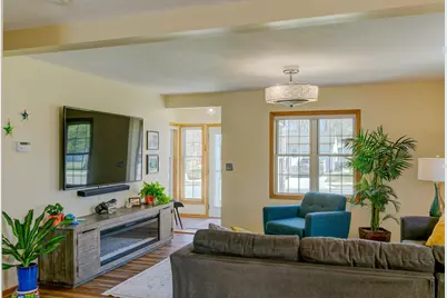 373 Locust Street S, Prescott, WI 54021 - Photo 8