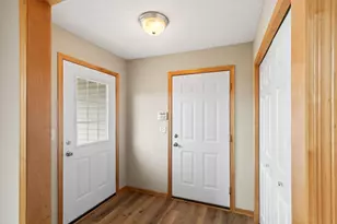 74 Stratford Way, Hudson, WI 54016 - Photo 6