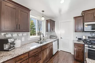 932 Forest Edge Dr, Jordan, MN 55352 - Photo 12