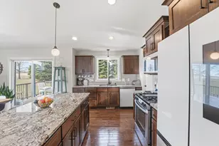 932 Forest Edge Dr, Jordan, MN 55352 - Photo 4