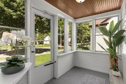 2647 McKinley Street NE, Minneapolis, MN 55418 - Photo 2