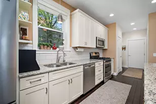 1013 Planters Path, Bayport, MN 55003 - Photo 12