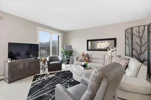 3412 Oak Ridge Rd, Hopkins, MN 55305 - Photo 14