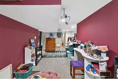 895 Rose Avenue E, Saint Paul, MN 55106 - Photo 22