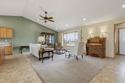 1221 Patricia Court, Marshall, MN 56258 - Photo 8