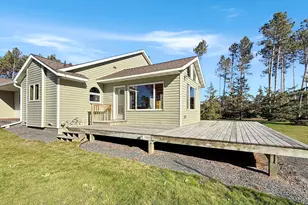 2808 Arrowwood Cir NW, Bemidji, MN 56601 - Photo 2