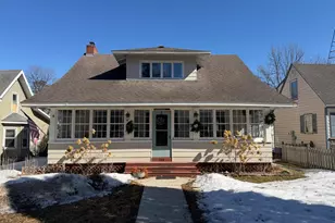 214 Main Ave S, Baudette, MN 56623 - Photo 1