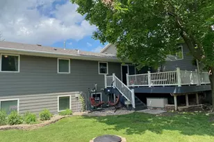 1511 Eckerson Dr, Worthington, MN 56187 - Photo 8