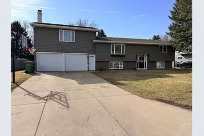 1511 Eckerson Drive, Worthington, MN 56187 - Photo 2