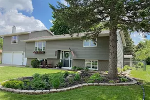 1511 Eckerson Dr, Worthington, MN 56187 - Photo 4