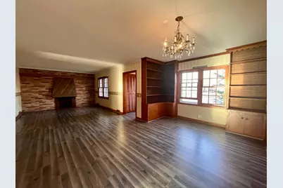 612 10th Street SW, Willmar, MN 56201 - Photo 2