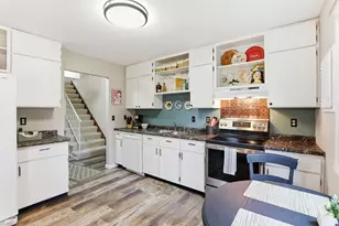 5400 Sanibel Dr, Minnetonka, MN 55343 - Photo 10