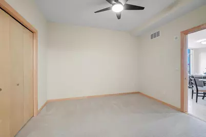 215 10th Avenue S #727, Minneapolis, MN 55415 - Photo 32