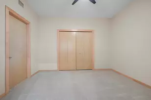 215 10th Ave S, Minneapolis, MN 55415 - Photo 30