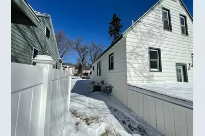 911 W Cavour Avenue, Fergus Falls, MN 56537 - Photo 18