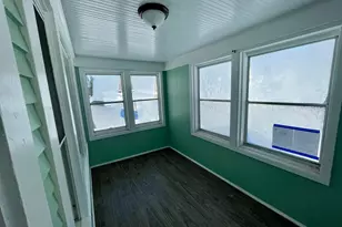 911 W Cavour Ave, Fergus Falls, MN 56537 - Photo 6