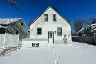 911 W Cavour Ave, Fergus Falls, MN 56537 - Photo 16