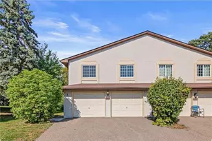 2489 Woodbridge St, Roseville, MN 55113 - Photo 2