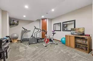 6815 Ruby Ln, Chanhassen, MN 55317 - Photo 32