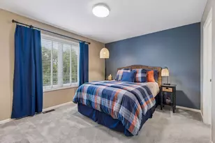 6815 Ruby Ln, Chanhassen, MN 55317 - Photo 22