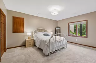 6815 Ruby Ln, Chanhassen, MN 55317 - Photo 30
