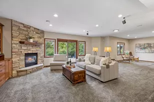 6815 Ruby Ln, Chanhassen, MN 55317 - Photo 28