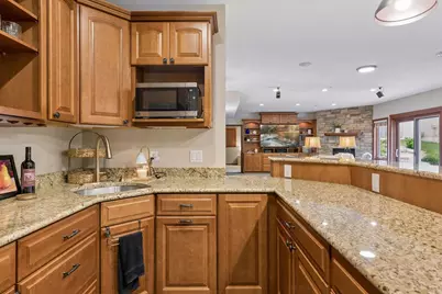 6815 Ruby Lane, Chanhassen, MN 55317 - Photo 28