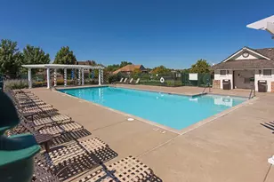 6815 Ruby Ln, Chanhassen, MN 55317 - Photo 38