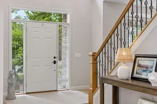 6815 Ruby Ln, Chanhassen, MN 55317 - Photo 2