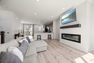 2230 Gateway Curv, North Saint Paul, MN 55109 - Photo 14