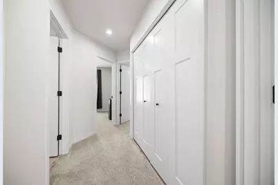 2230 Gateway Curve, North Saint Paul, MN 55109 - Photo 30