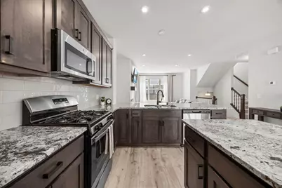 2230 Gateway Curve, North Saint Paul, MN 55109 - Photo 22