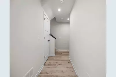 2230 Gateway Curve, North Saint Paul, MN 55109 - Photo 48