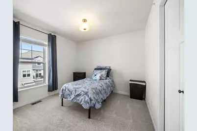 2230 Gateway Curve, North Saint Paul, MN 55109 - Photo 40